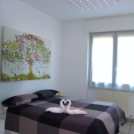 Modern Apartment Luci & Stelle Near Lake Como Nibionno Exteriör bild